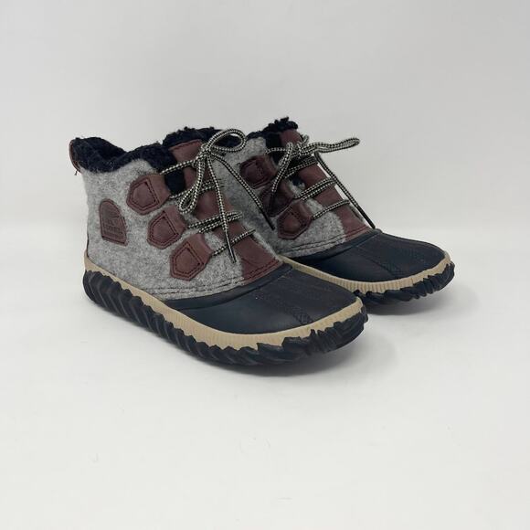 Sorel Out N About Plus Rain Boot Womens 6 Redwood Leather Gray‎ Felt NL3973-628 - Picture 1 of 9